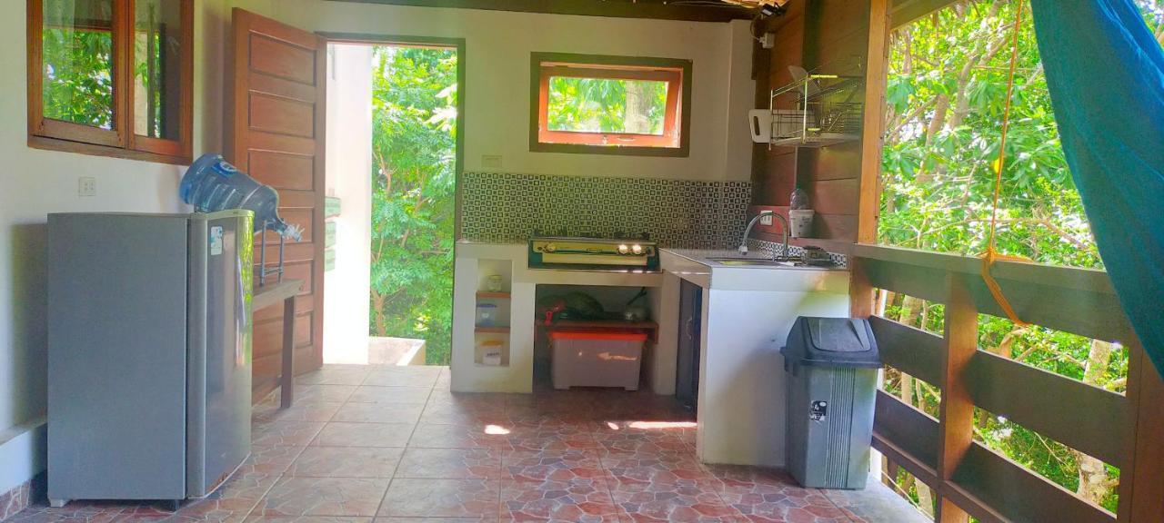 Treetop Guesthouse And Bungalows Sabong Exterior foto