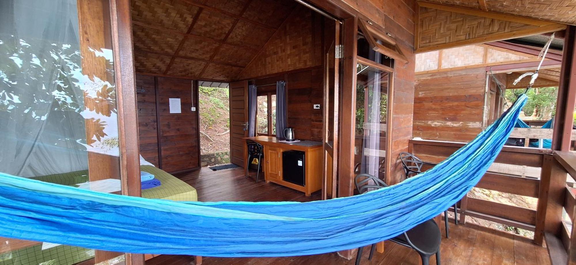 Treetop Guesthouse And Bungalows Sabong Exterior foto