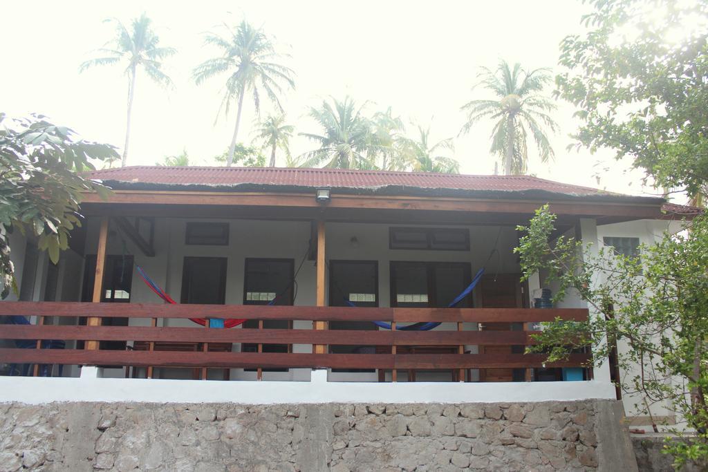 Treetop Guesthouse And Bungalows Sabong Exterior foto