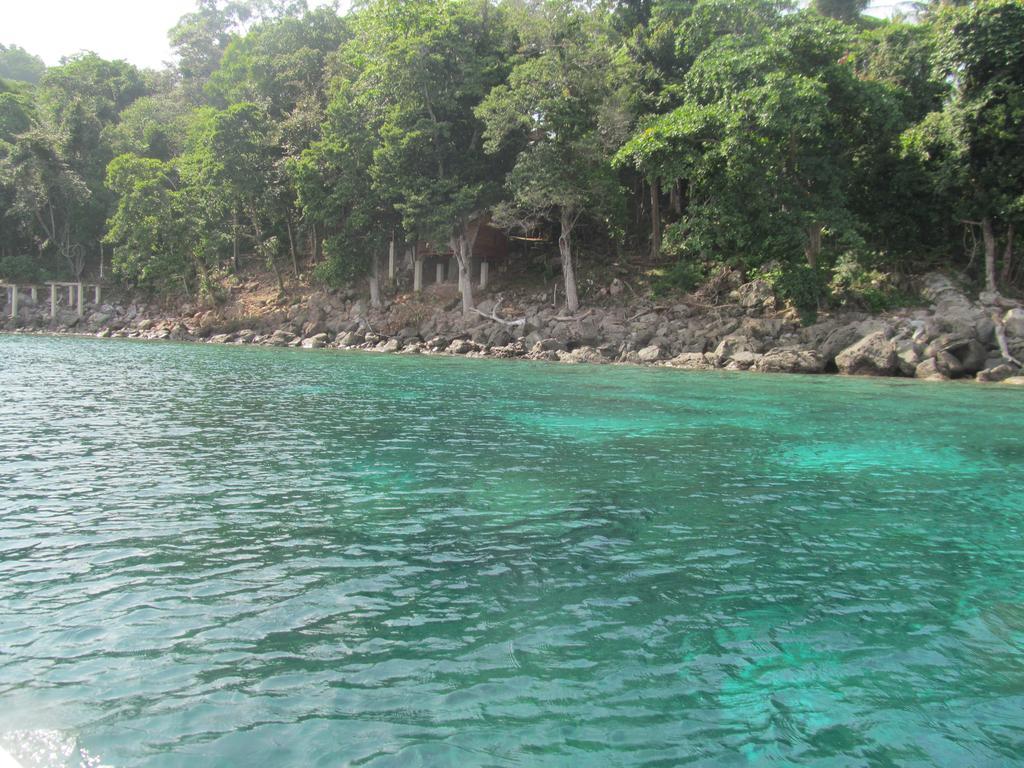 Treetop Guesthouse And Bungalows Sabong Exterior foto