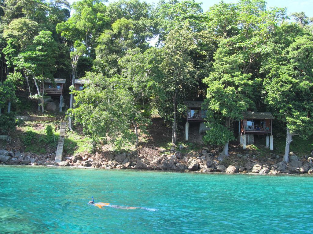 Treetop Guesthouse And Bungalows Sabong Exterior foto